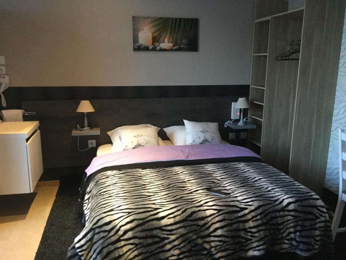 Hotel Le Kamelia Salles  Zewnętrze zdjęcie