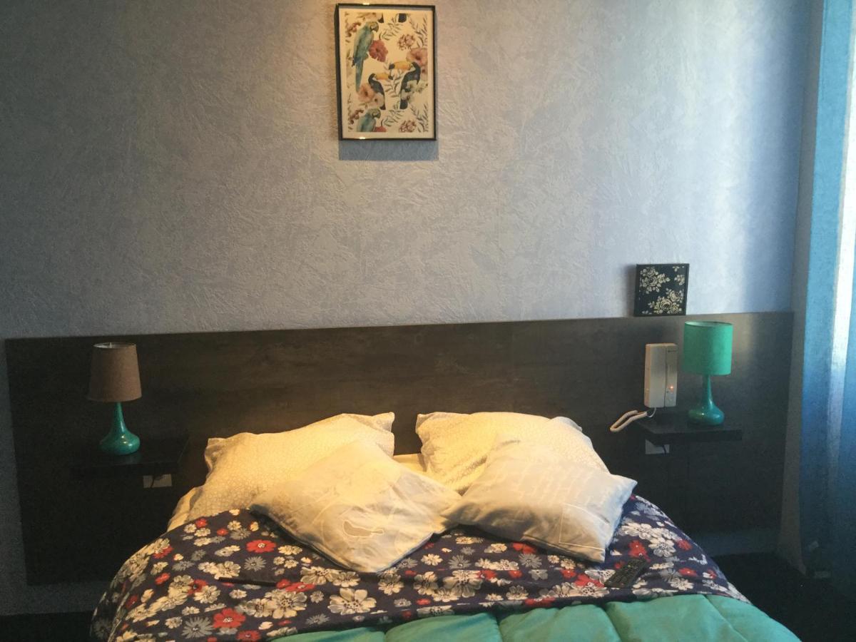 Hotel Le Kamelia Salles  Zewnętrze zdjęcie
