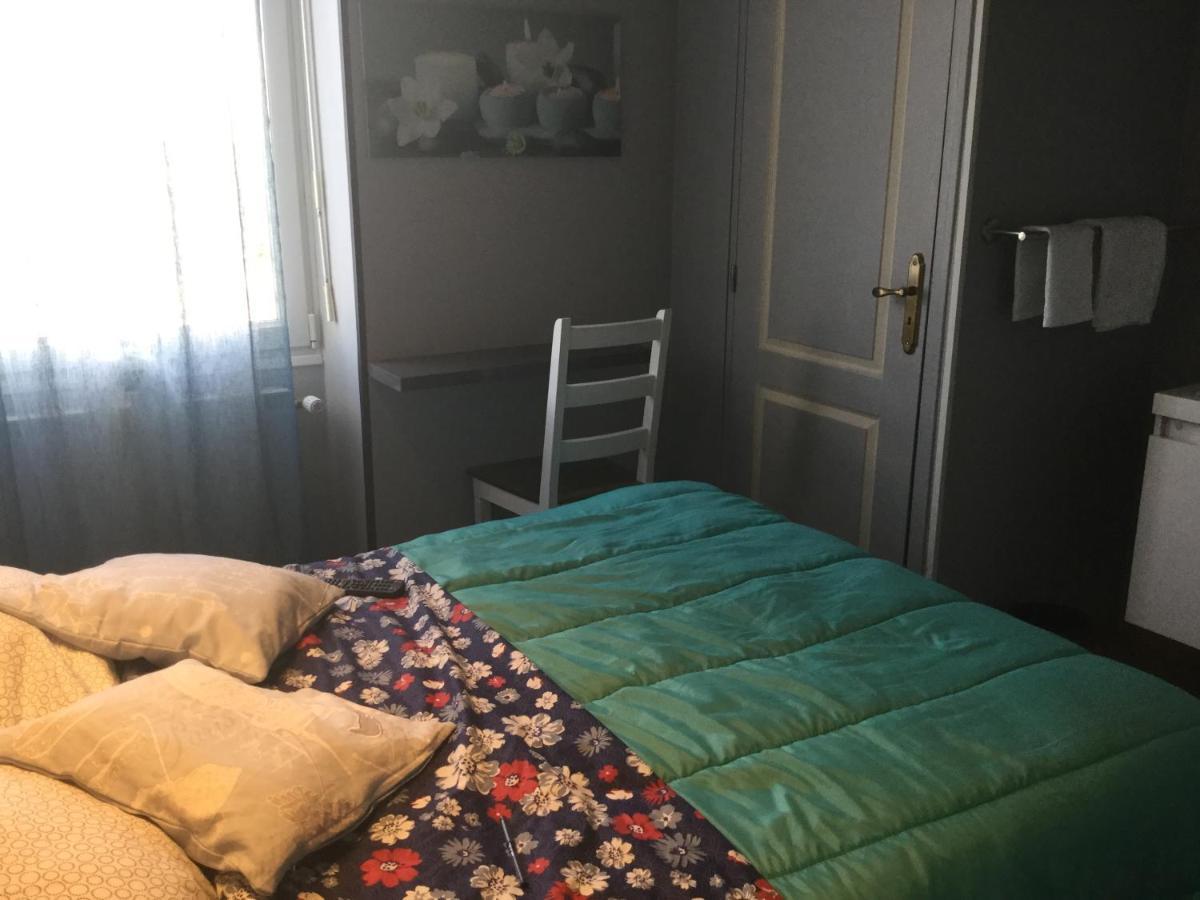 Hotel Le Kamelia Salles  Zewnętrze zdjęcie