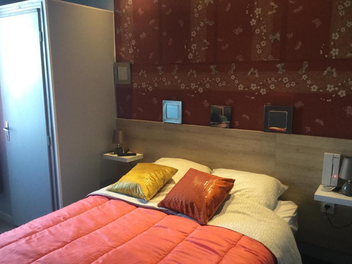 Hotel Le Kamelia Salles  Zewnętrze zdjęcie